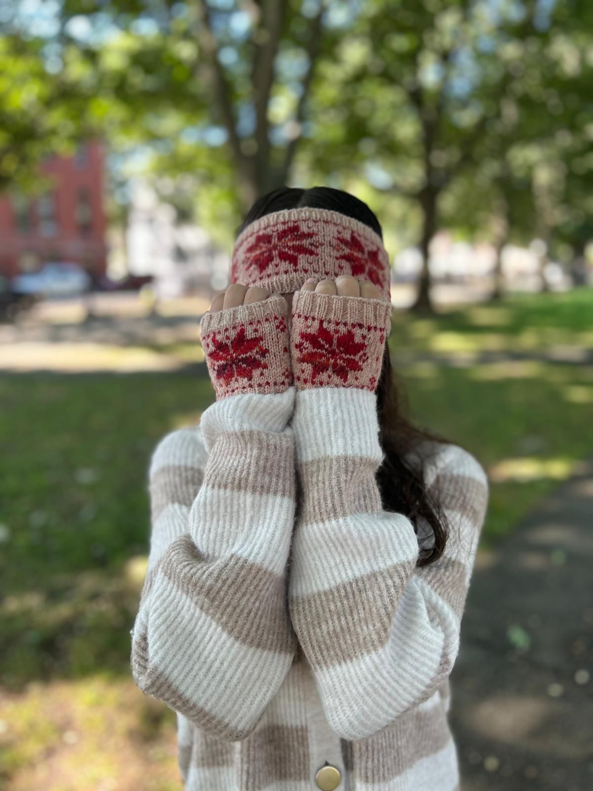 Kit "Conjunto Snowflake" diseño de @angie_knits_ (Camwool) - Imagen 2