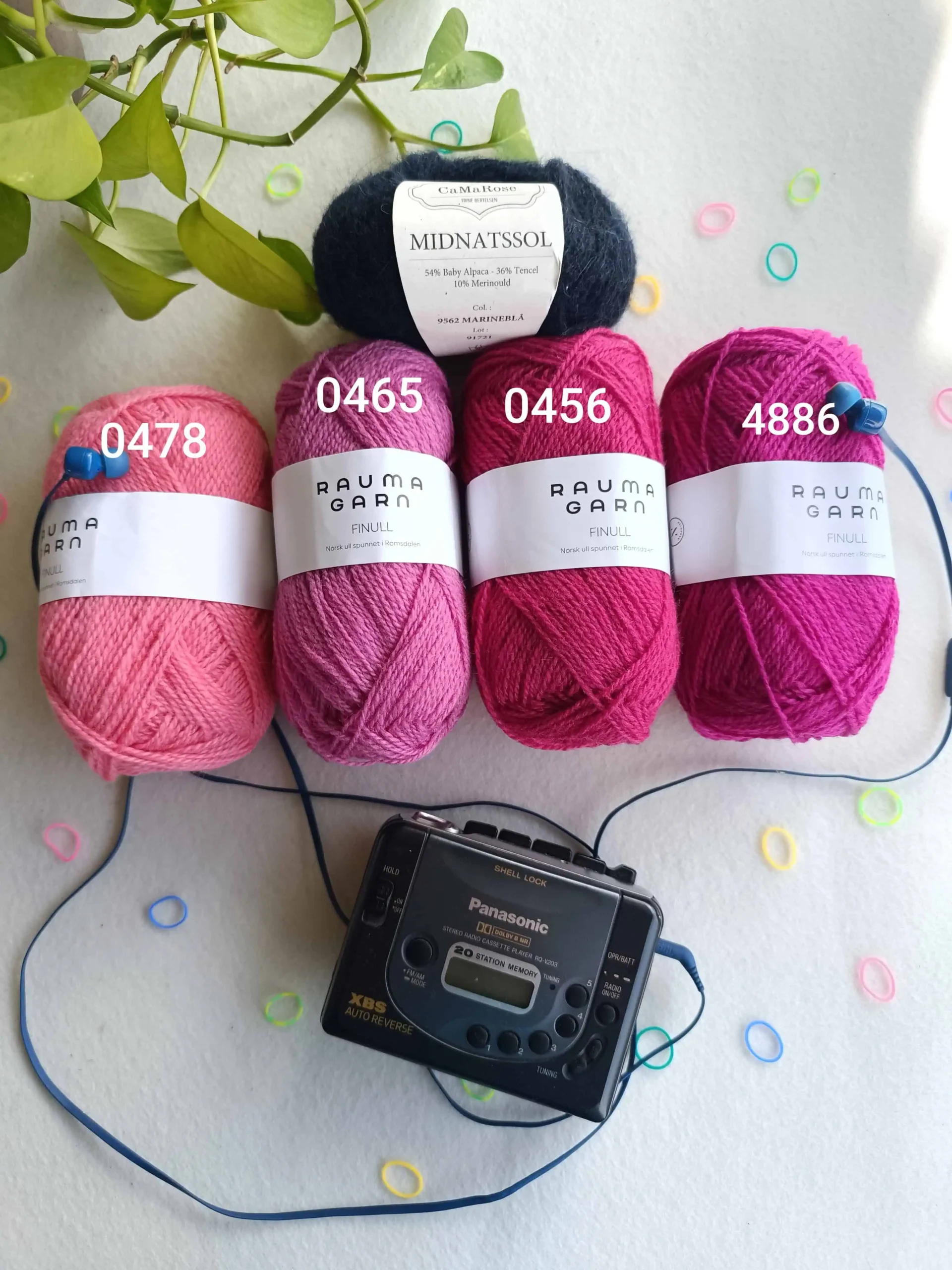 Kits MKAL MUSIKAL Stephen West 2025 - Finull - rosas y morados