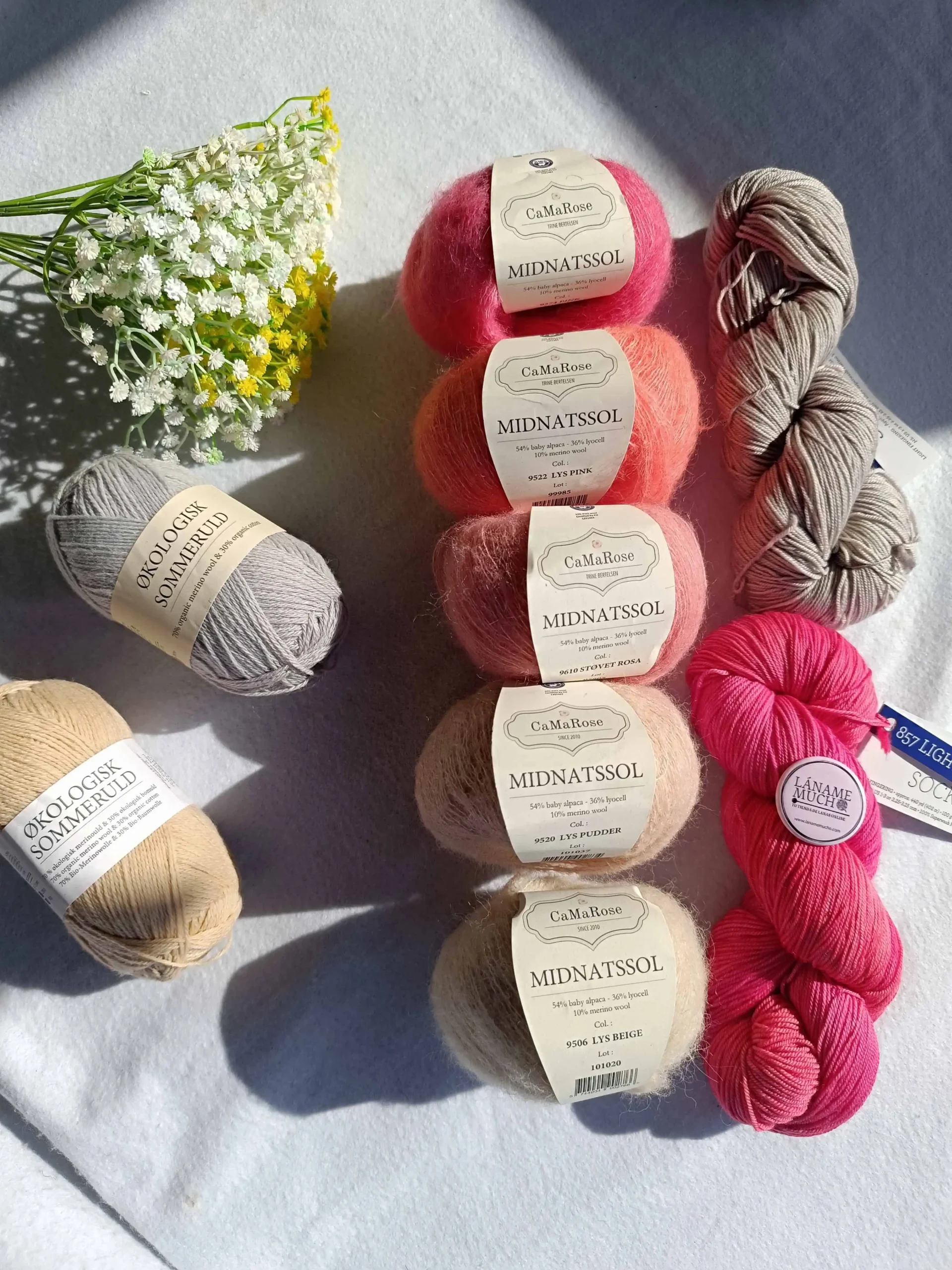 Kit Chal "Glow Along 2026" Stephen West (Sock de Malabrigo + Midnatssol) - Imagen 2
