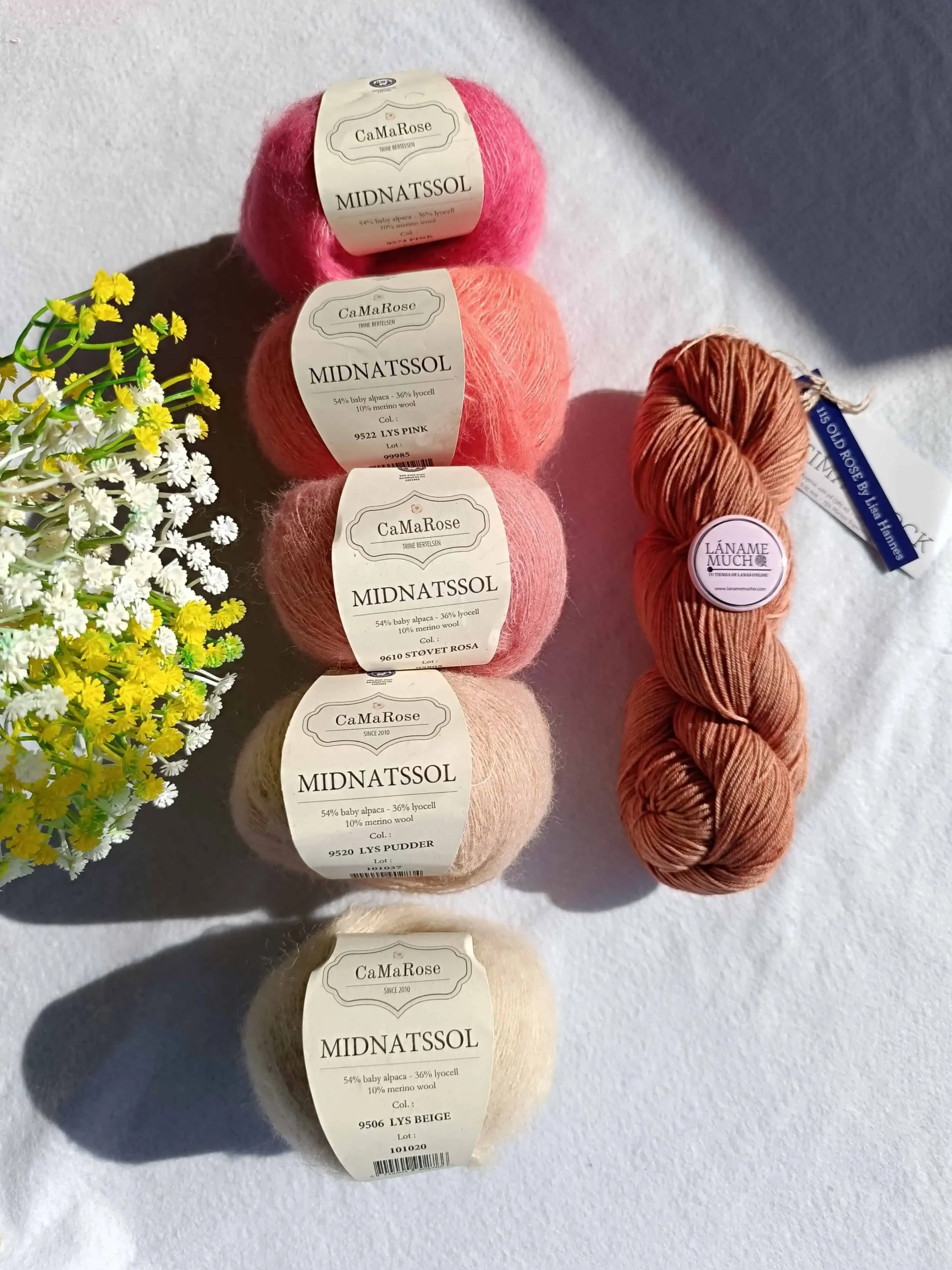 Kit Chal "Glow Along 2026" Stephen West (Ultimate Sock de Malabrigo + Midnatssol) - Imagen 4