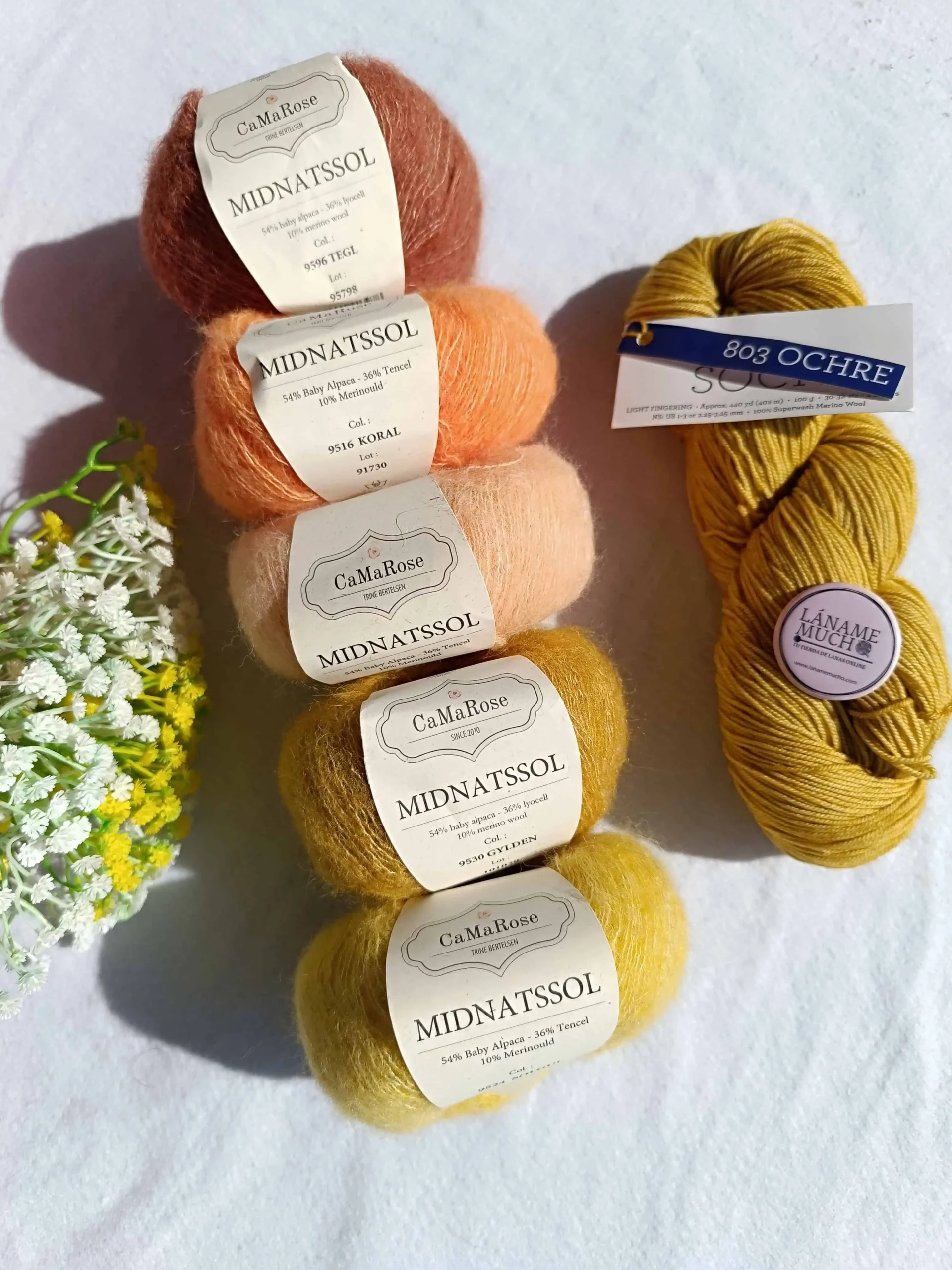 Kit Chal "Glow Along 2026" Stephen West (Sock de Malabrigo + Midnatssol) - Imagen 3