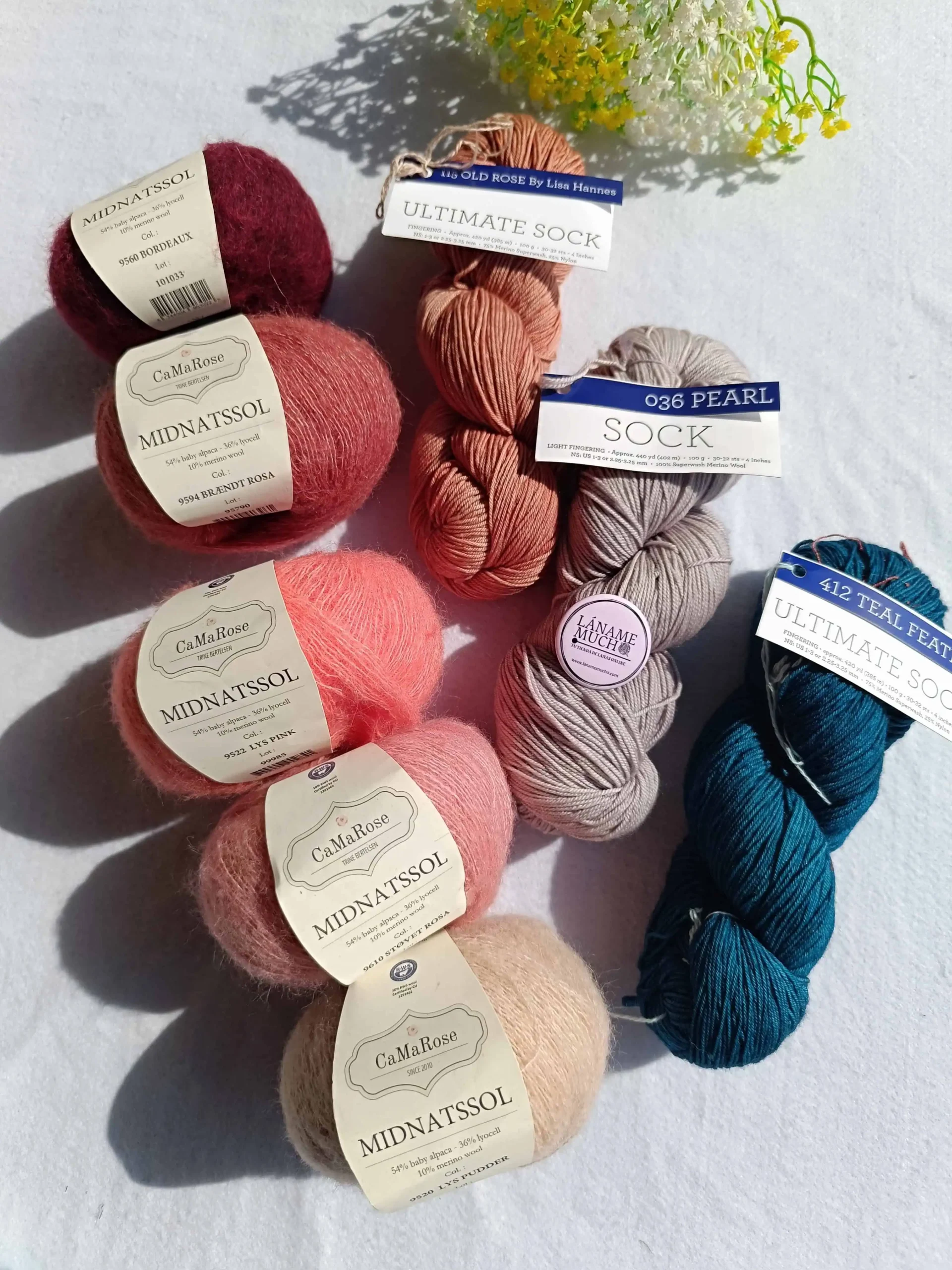 Kit Chal "Glow Along 2026" Stephen West (Ultimate Sock de Malabrigo + Midnatssol) - Imagen 2